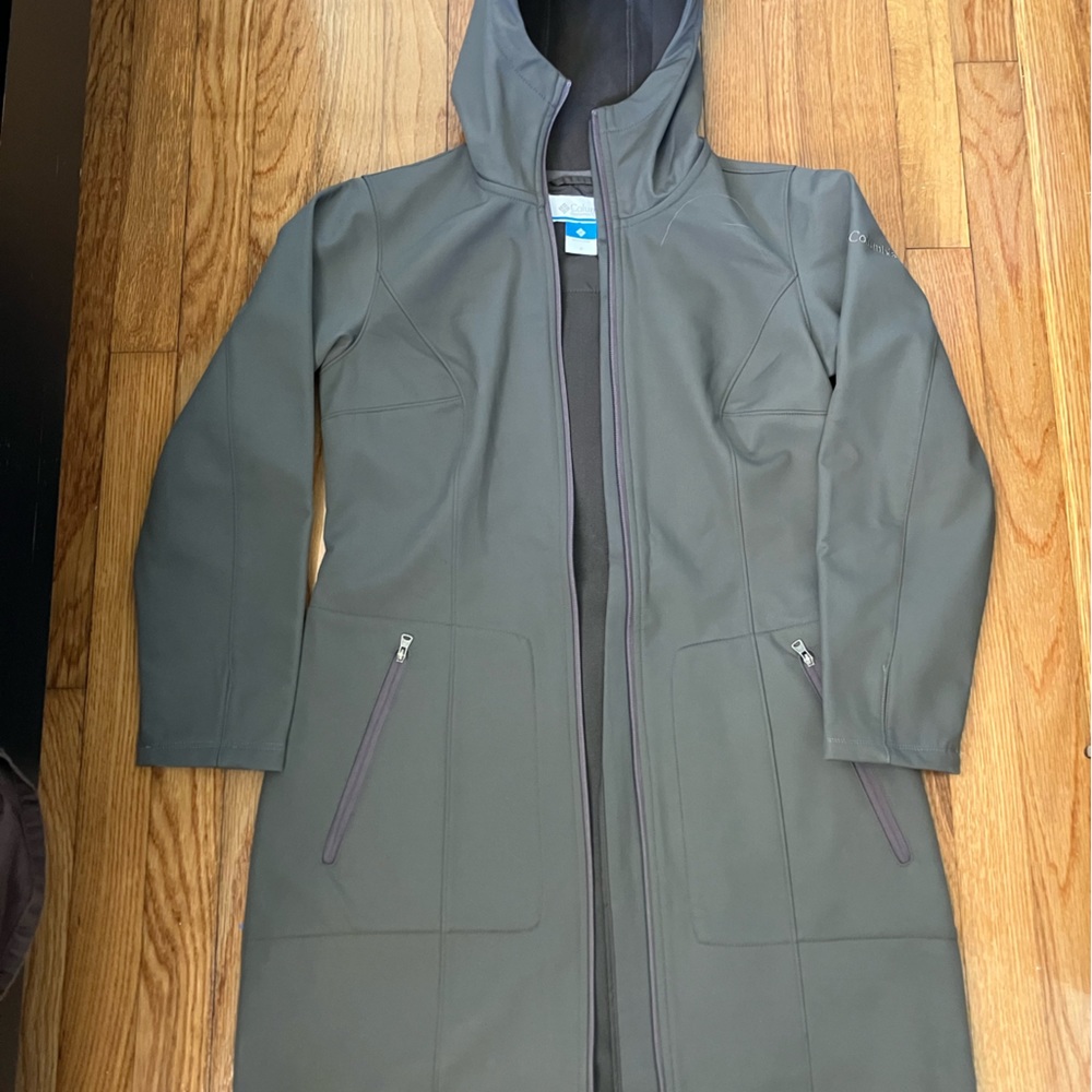 Women’s Columbia long line fleeced jacket - color steel in size S. pre loved